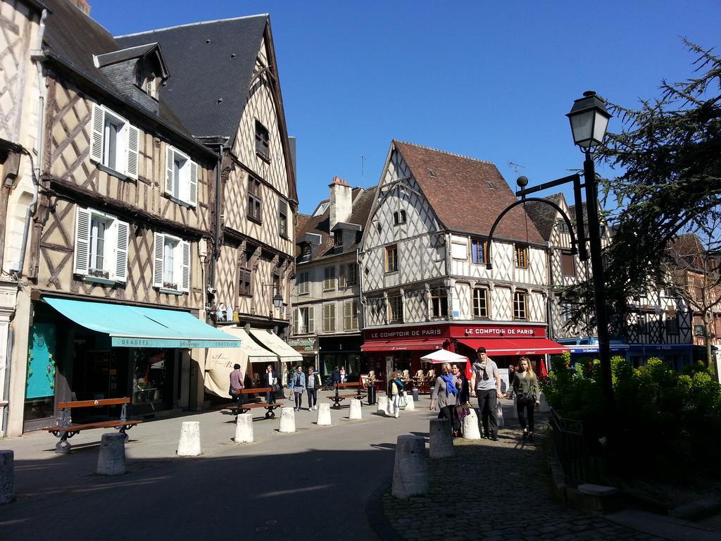 Ferienwohnung Gordaine Bourges Exterior foto
